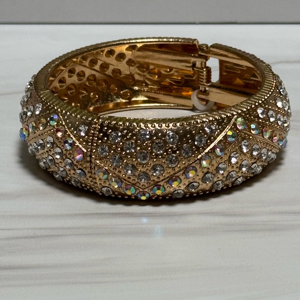 Boutique Gold Crystal Bangle Bracelet - Picture 15 of 17
